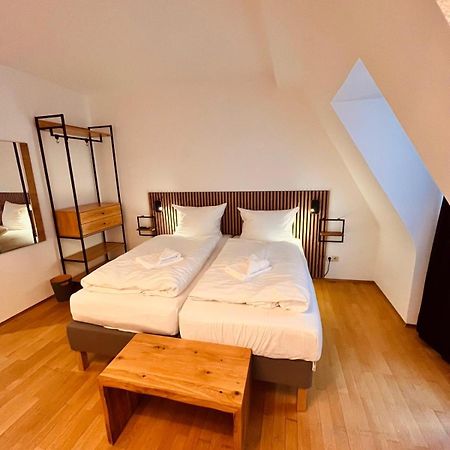 Hotel Zum Pfalzgrafen ไฮเดลเบิร์ก ภายนอก รูปภาพ