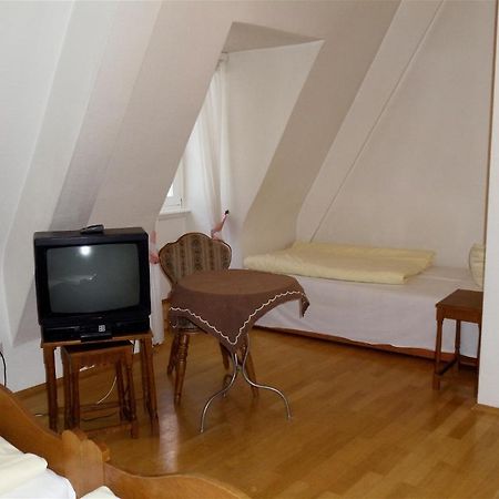 Hotel Zum Pfalzgrafen ไฮเดลเบิร์ก ห้อง รูปภาพ