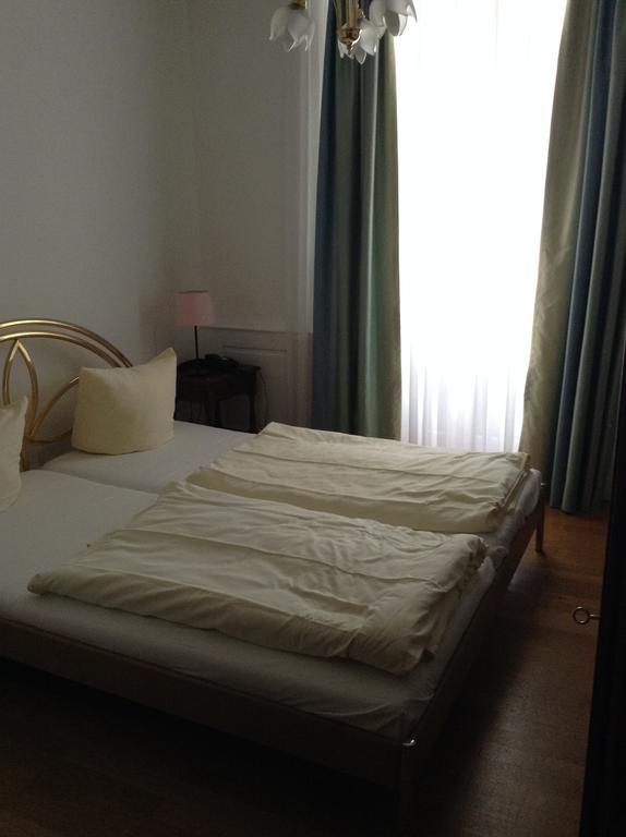 Hotel Zum Pfalzgrafen ไฮเดลเบิร์ก ภายนอก รูปภาพ