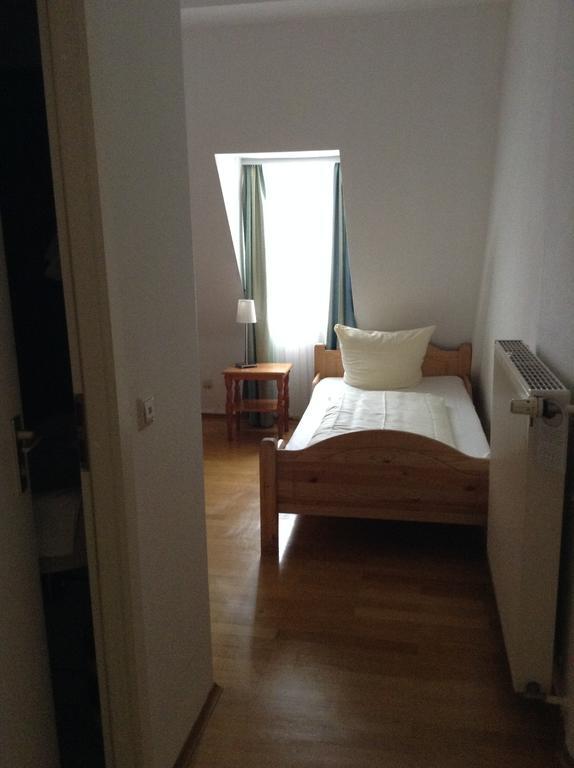 Hotel Zum Pfalzgrafen ไฮเดลเบิร์ก ภายนอก รูปภาพ