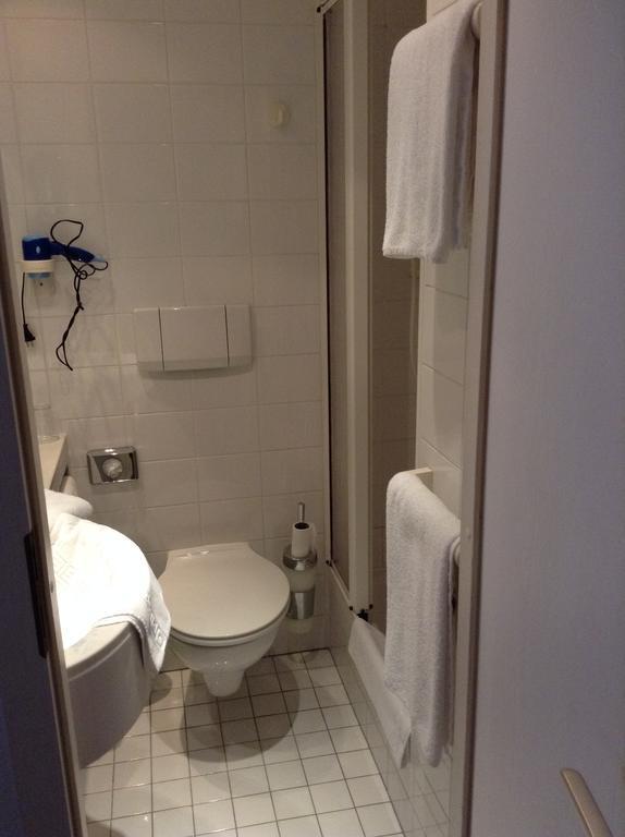 Hotel Zum Pfalzgrafen ไฮเดลเบิร์ก ห้อง รูปภาพ