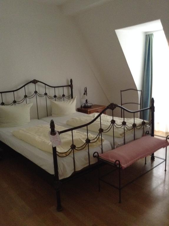 Hotel Zum Pfalzgrafen ไฮเดลเบิร์ก ภายนอก รูปภาพ