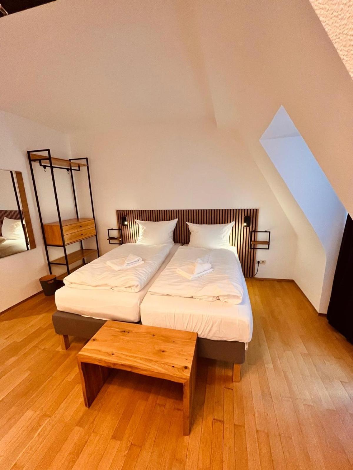 Hotel Zum Pfalzgrafen ไฮเดลเบิร์ก ภายนอก รูปภาพ