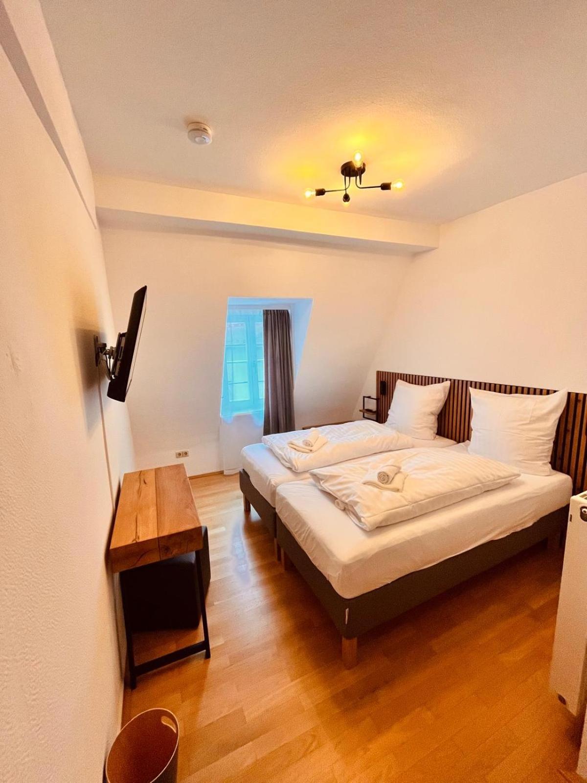 Hotel Zum Pfalzgrafen ไฮเดลเบิร์ก ภายนอก รูปภาพ