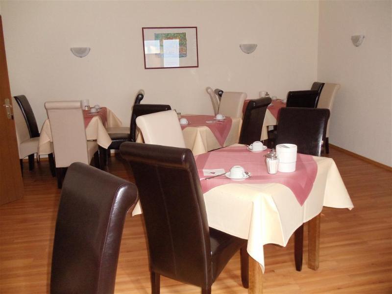 Hotel Zum Pfalzgrafen ไฮเดลเบิร์ก ภายนอก รูปภาพ