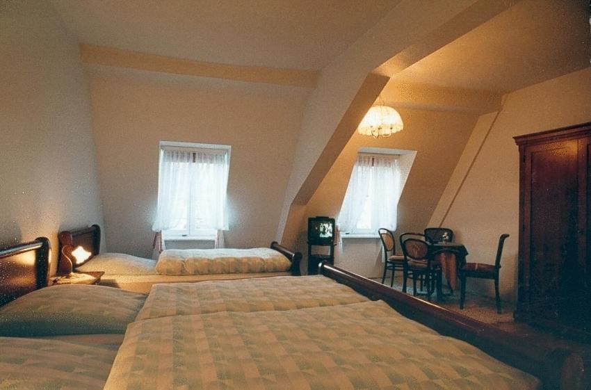 Hotel Zum Pfalzgrafen ไฮเดลเบิร์ก ห้อง รูปภาพ
