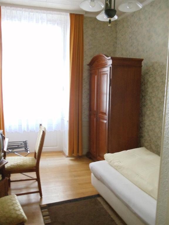 Hotel Zum Pfalzgrafen ไฮเดลเบิร์ก ห้อง รูปภาพ