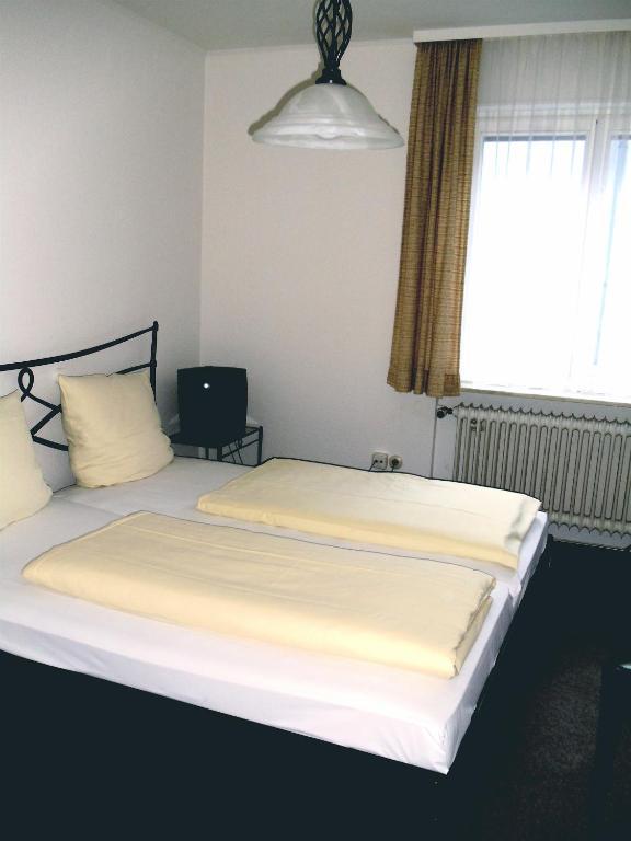 Hotel Zum Pfalzgrafen ไฮเดลเบิร์ก ห้อง รูปภาพ
